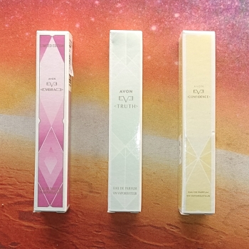 AVON  3-​teiliges  EVE Taschenspray-​Set + Katalog Gratis