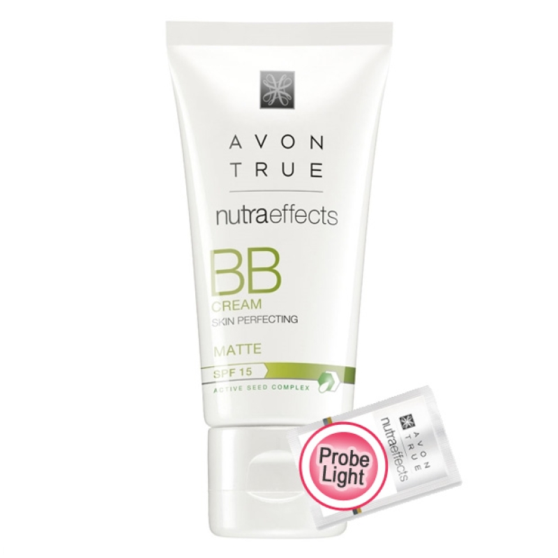 AVON Nutra Effects Mattierende BB-Creme für einen makellosen Teint LSF 15 Probe Hautton LIGHT
